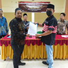 Penyerahan Hasil Rapat Pleno DPHP Pemilu 2024 tingkat Kecamatan Nunukan. FOTO: berandatimur.com 
