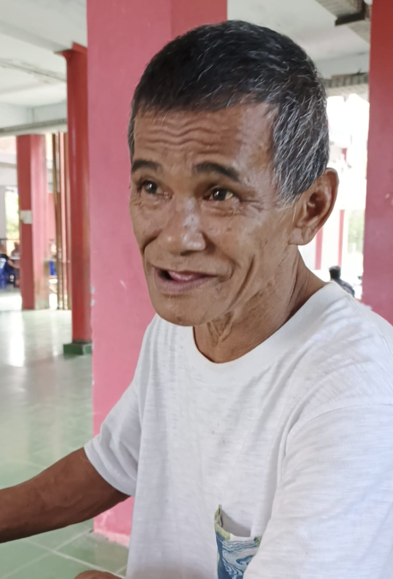 Abdul Latif (61), TKI deportasi dari Malaysia yang berpisah anaknya selama 25 tahun. FOTO: BT.Com